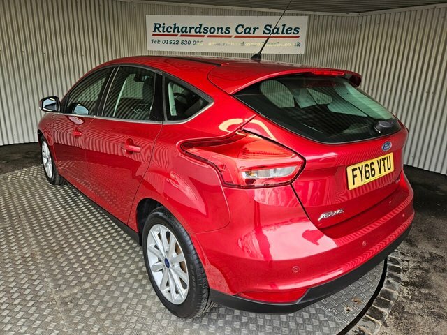 Ford Focus 1.0T Ecoboost Titanium Hatchback FY66VTU Red #6