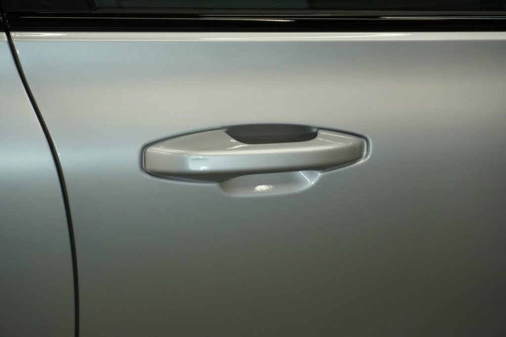 Volvo V60 2L R-design VO22WXU Silver #5