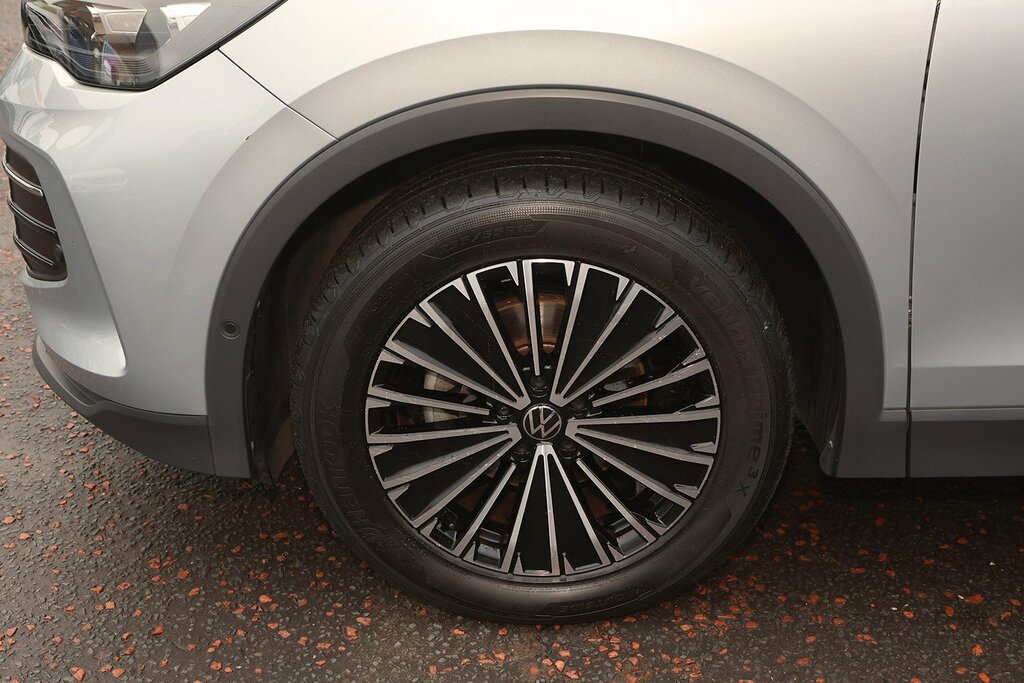 Volkswagen Tiguan 2024 Volkswagen Tiguan 1.5 Match Etsi Dsg DS24VSA Silver #6