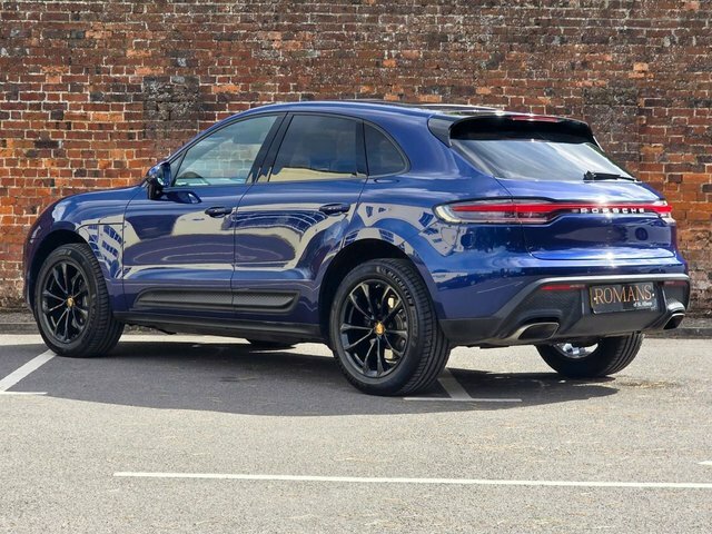 Porsche Macan 2.0T Suv Pdk 4Wd Euro 6 Ss 265 Ps AK22VJX Blue #3