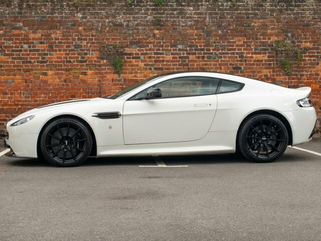 Aston Martin Vantage 6.0 V12 S Coupe Sportshift Euro 6 565 White #2