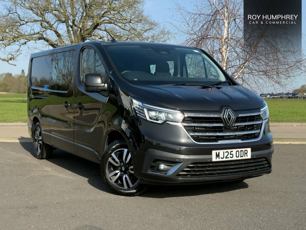 Renault Trafic 2L Extra Sport Black
