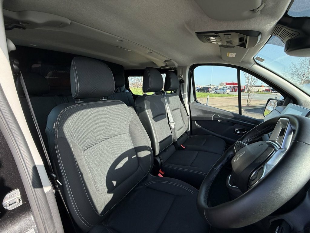 Renault Trafic 2L Extra Sport MJ25ODR Black #6
