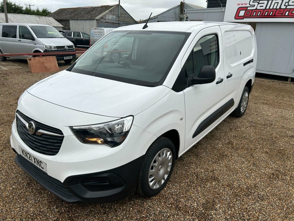 Vauxhall Combo 1.5L Dynamic KN21XNC White #2