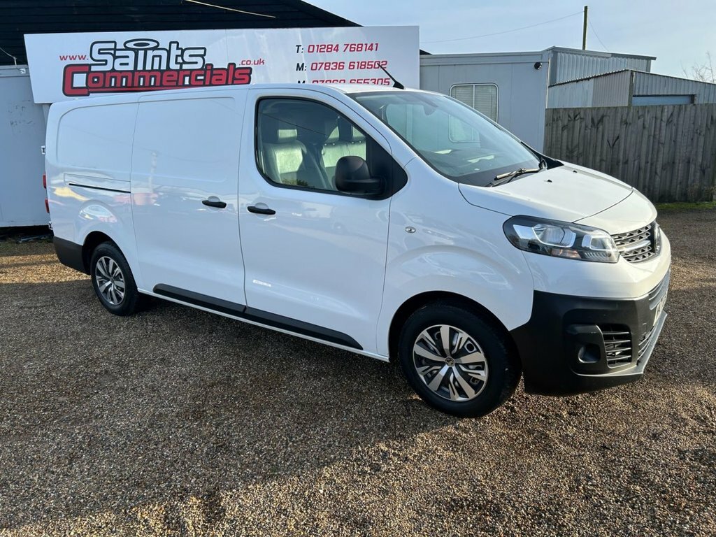 Vauxhall Vivaro 1.5L Dynamic 6Dr WN71DZS White #4
