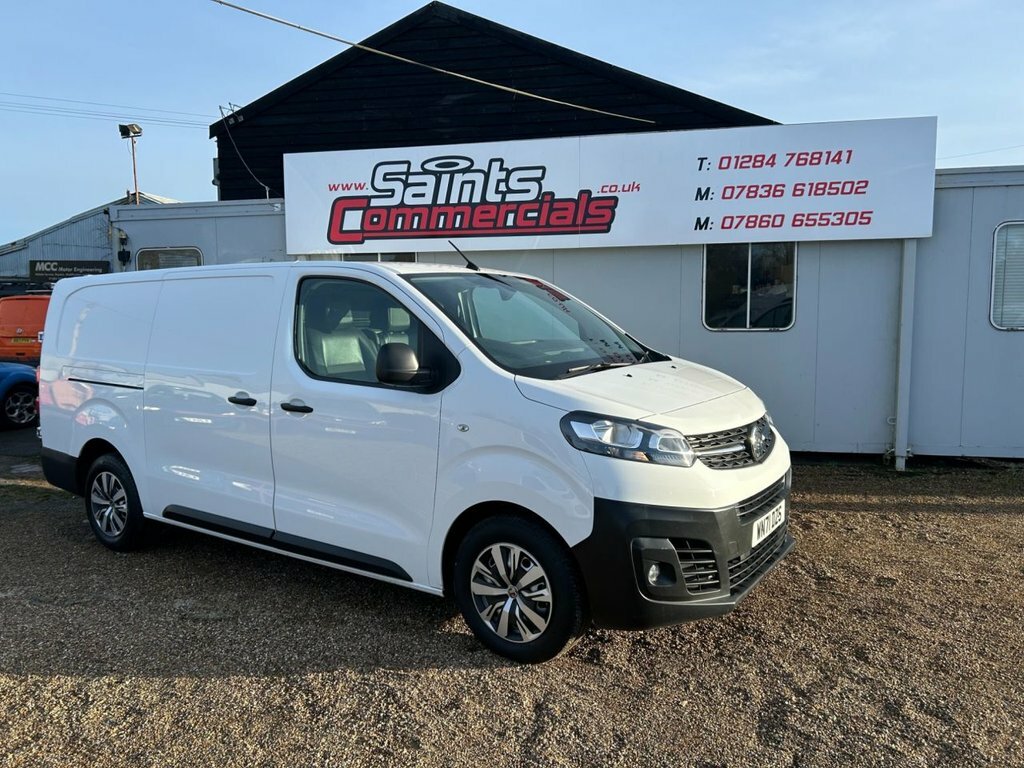 Vauxhall Vivaro 1.5L Dynamic 6Dr White