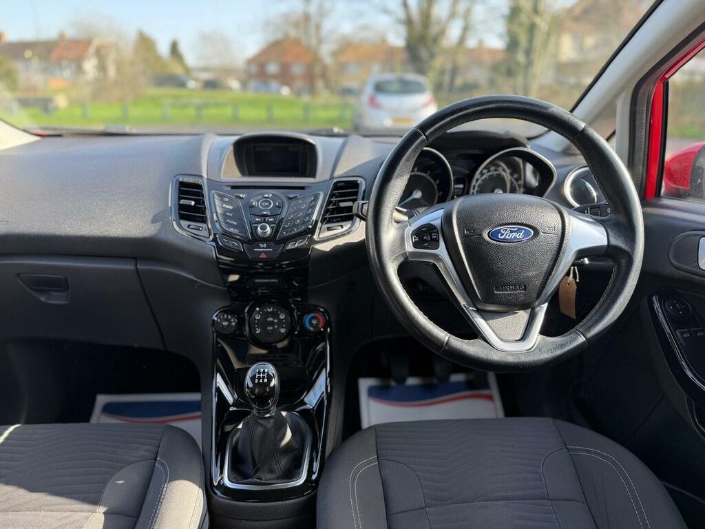 Ford Fiesta Hatchback 1.25 Zetec Euro 6 201717 SN17TKC Red #2