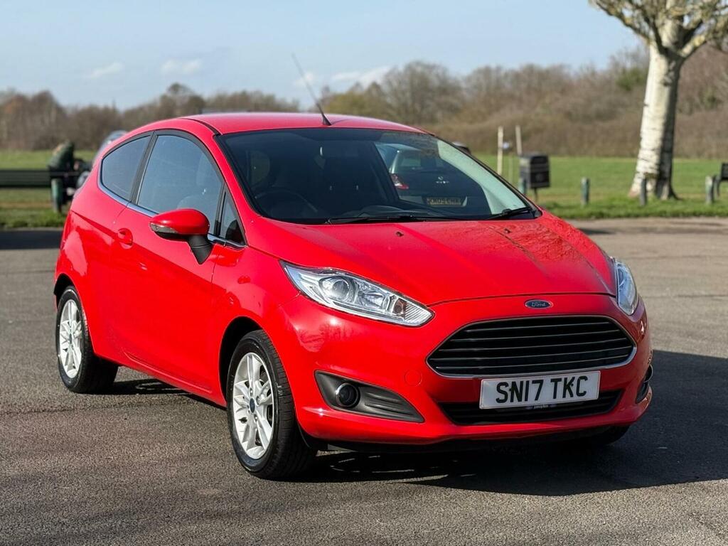 Ford Fiesta Hatchback 1.25 Zetec Euro 6 201717 SN17TKC Red #4