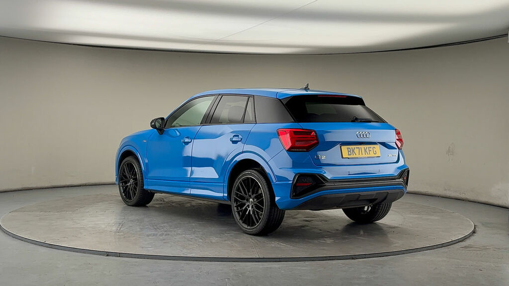 Audi Q2 1.5 Tfsi Cod 35 Black Edition Suv S Tro BK71KFG Blue #2