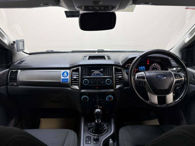 Ford Ranger 2.2 Ranger Xlt 4X4 Tdci 4Wd - 2018 67 YS67TOU White #3