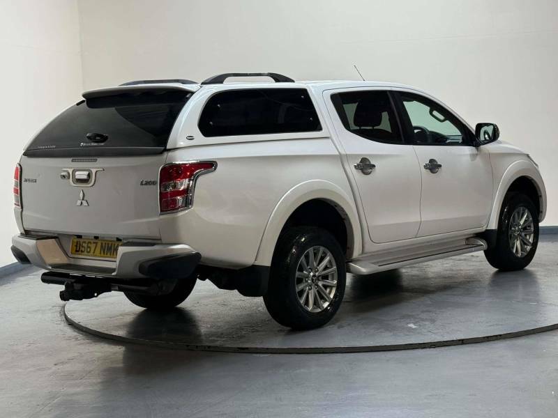 Mitsubishi L200 2.4 L200 Barbarian Di-d 4Wd - 2017 67 DS67NMK White #3