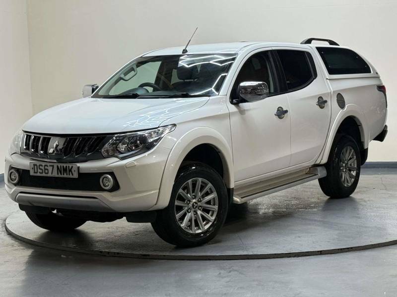 Mitsubishi L200 2.4 L200 Barbarian Di-d 4Wd - 2017 67 DS67NMK White #2