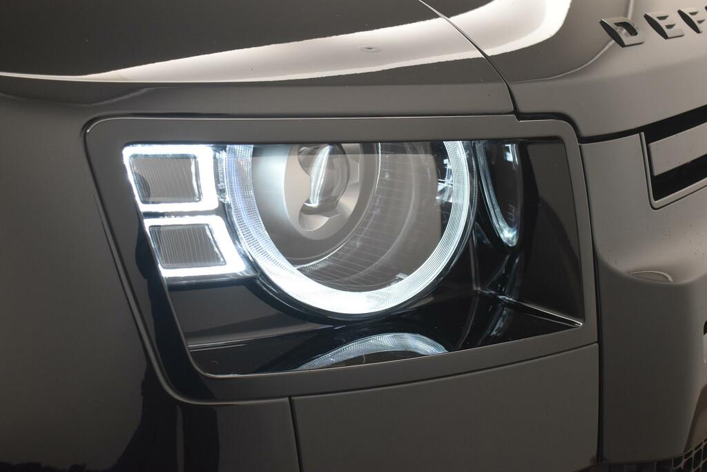 Land Rover Defender 110 2.0 P400e X 110 Black #5