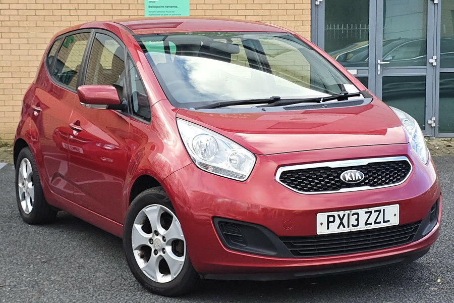 Kia Venga Mpv Red