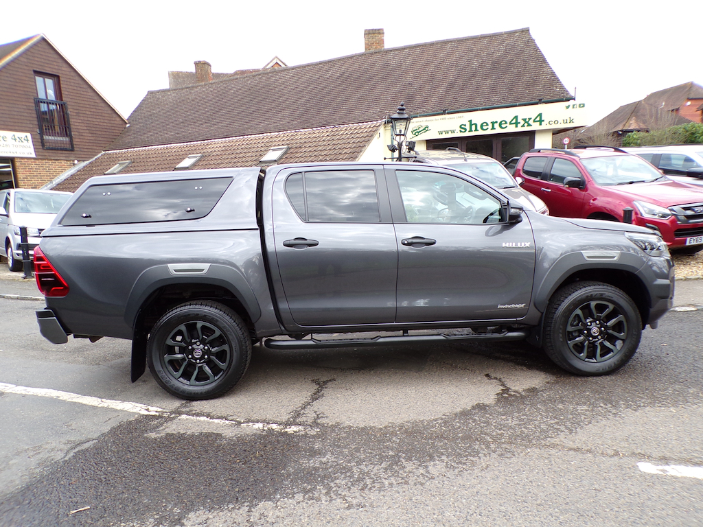 Toyota HILUX 2.8 D-4d Invincible X Pickup Double Cab EX73ZPF Grey #5