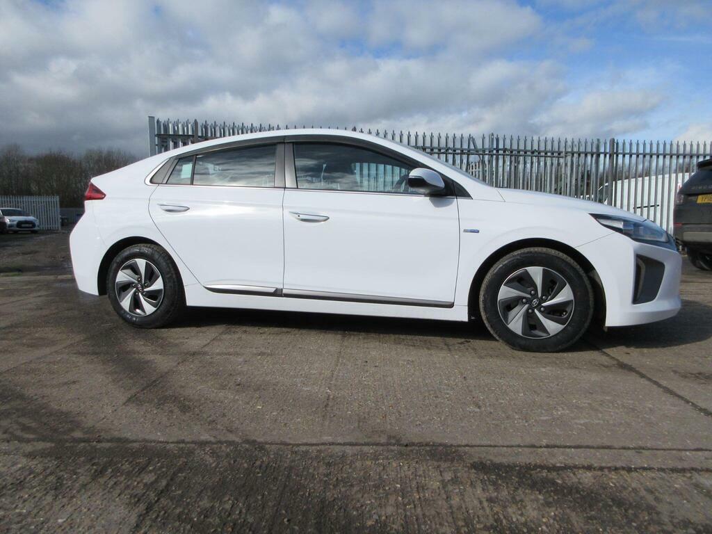 Hyundai Ioniq 1.6 H-gdi Premium Dct Euro 6 S S RK18KUF White #5