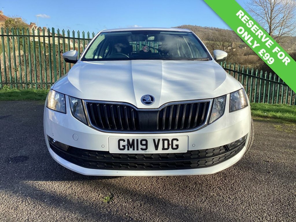 Skoda Octavia 1L Se Technology GM19VDG White #2