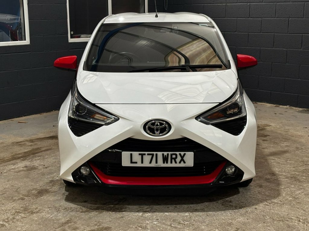 Toyota Aygo 1L X-trend LT71WRX White #3