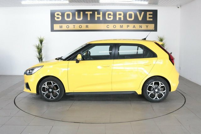 MG MG3 1.5 Vti-tech Exclusive Nav Hatchback Ma EY22OAN Yellow #3