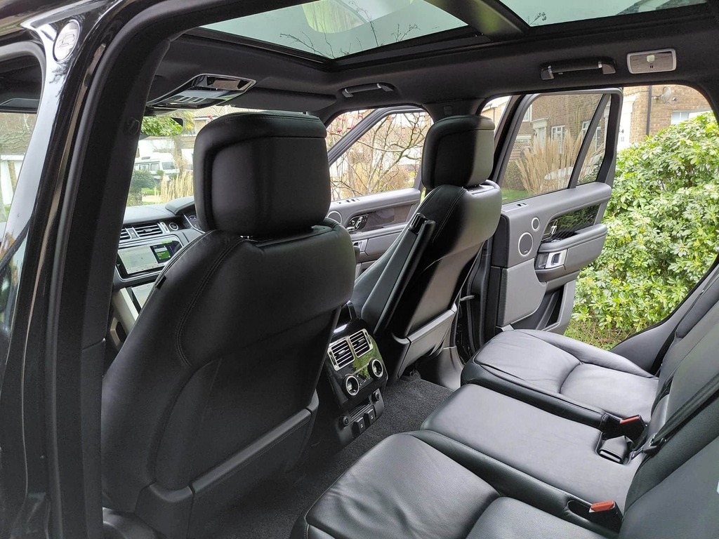 Land Rover Range Rover 4.4 Sd V8 Vogue Black #4