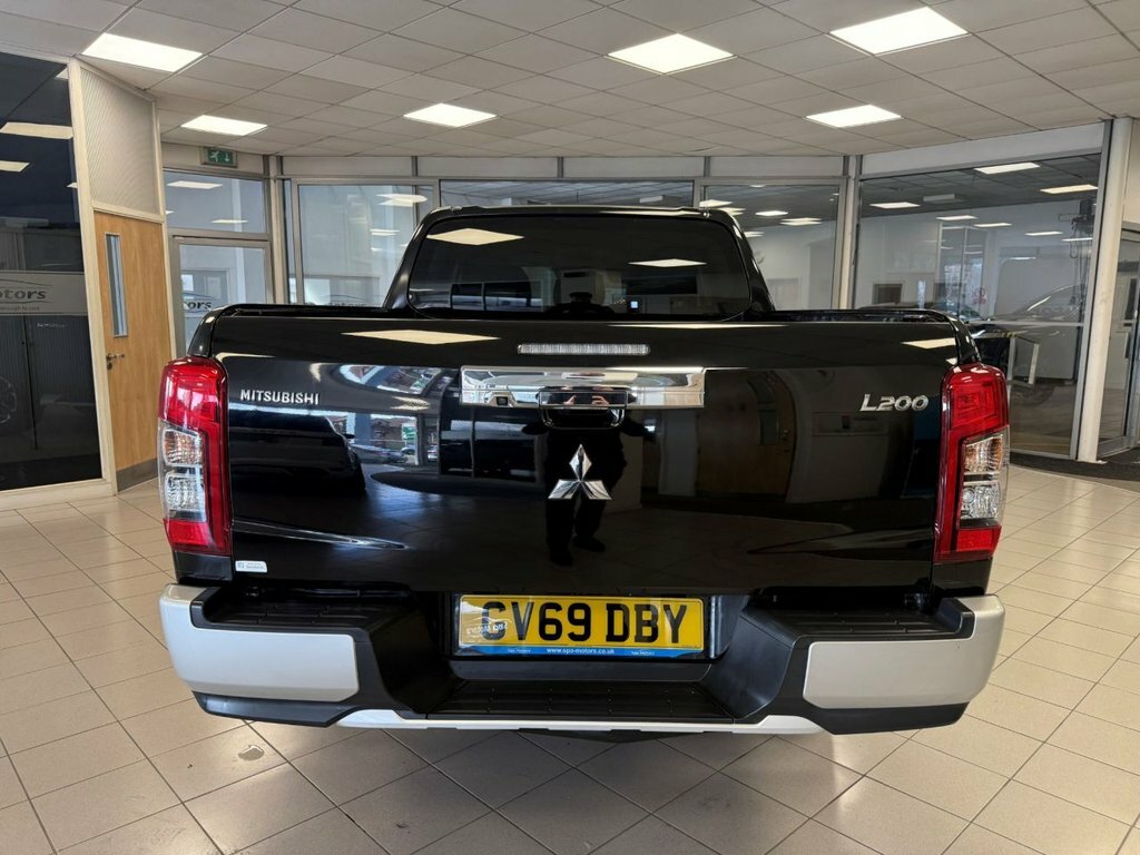 Mitsubishi L200 2.2L Dc Barbarian Black #5
