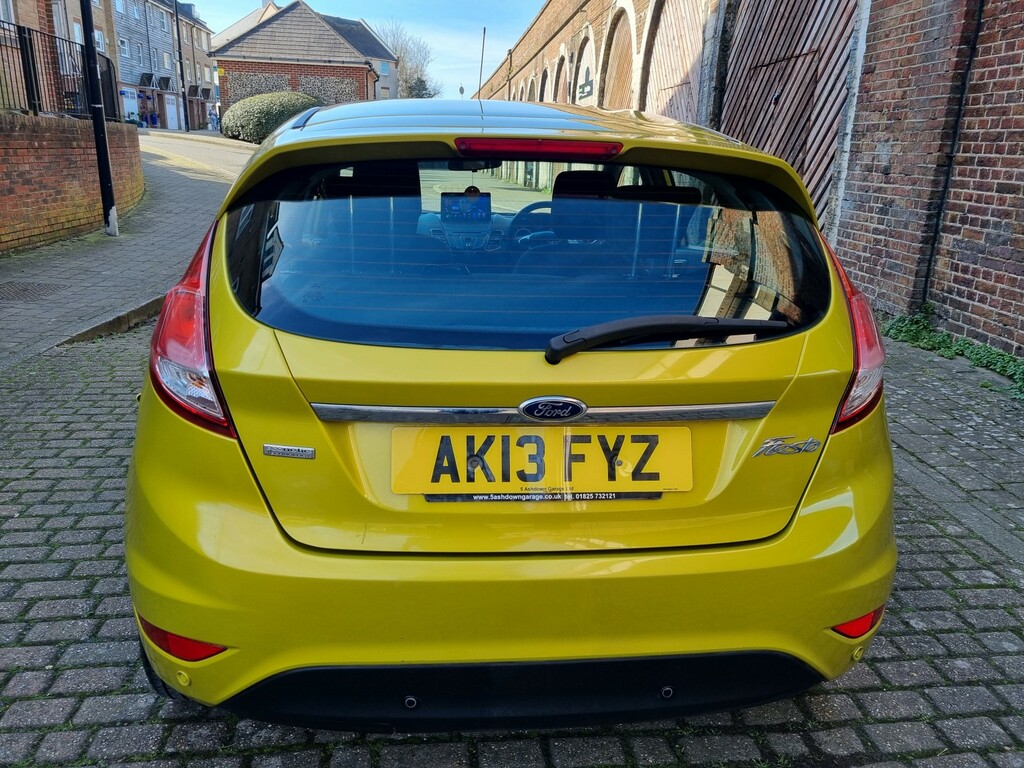 Ford Fiesta Hatchback 1.5 Tdci Zetec 2013 AK13FYZ Yellow #5