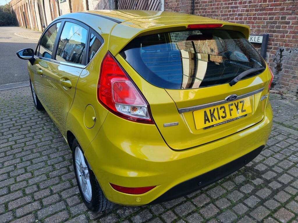 Ford Fiesta Hatchback 1.5 Tdci Zetec 2013 AK13FYZ Yellow #4
