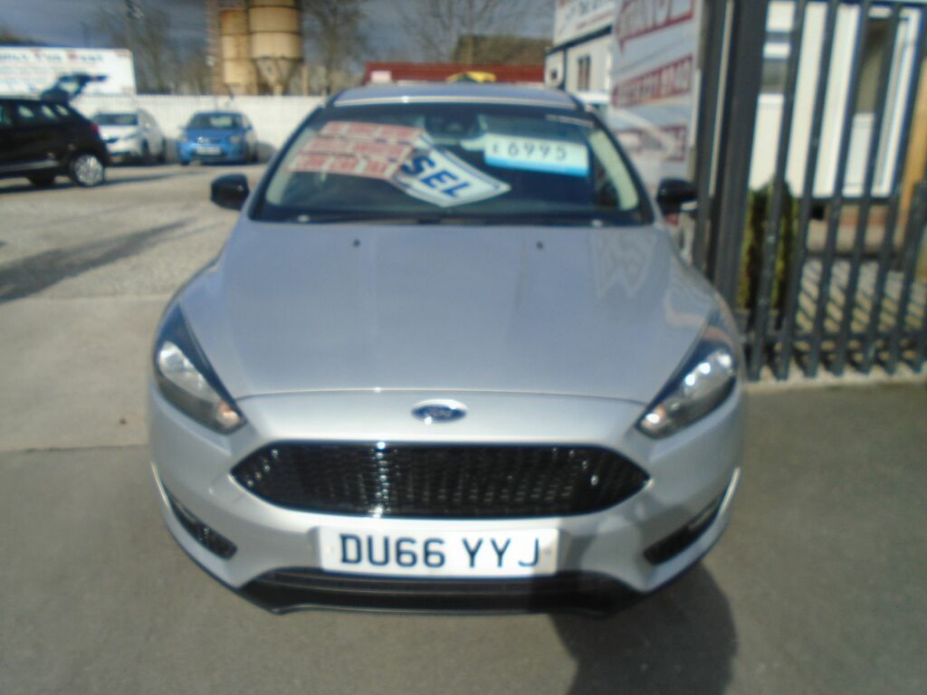 Ford Focus 1.5 Tdci Titanium Hatchback Euro DU66YYJ Silver #3