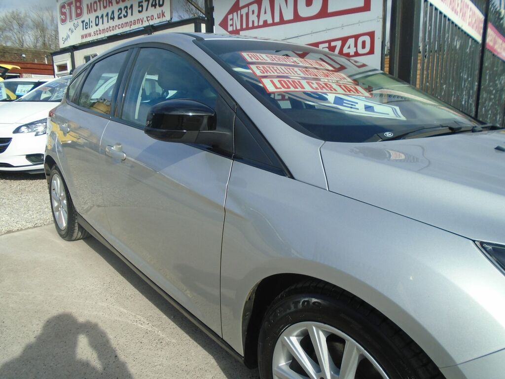 Ford Focus 1.5 Tdci Titanium Hatchback Euro DU66YYJ Silver #4