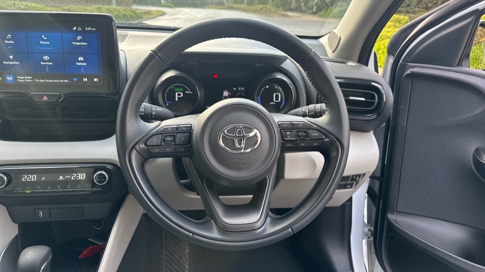 Toyota Yaris 1.5 Vvt-h Excel Hatchback Hybrid E-cvt EK23DZZ White #6