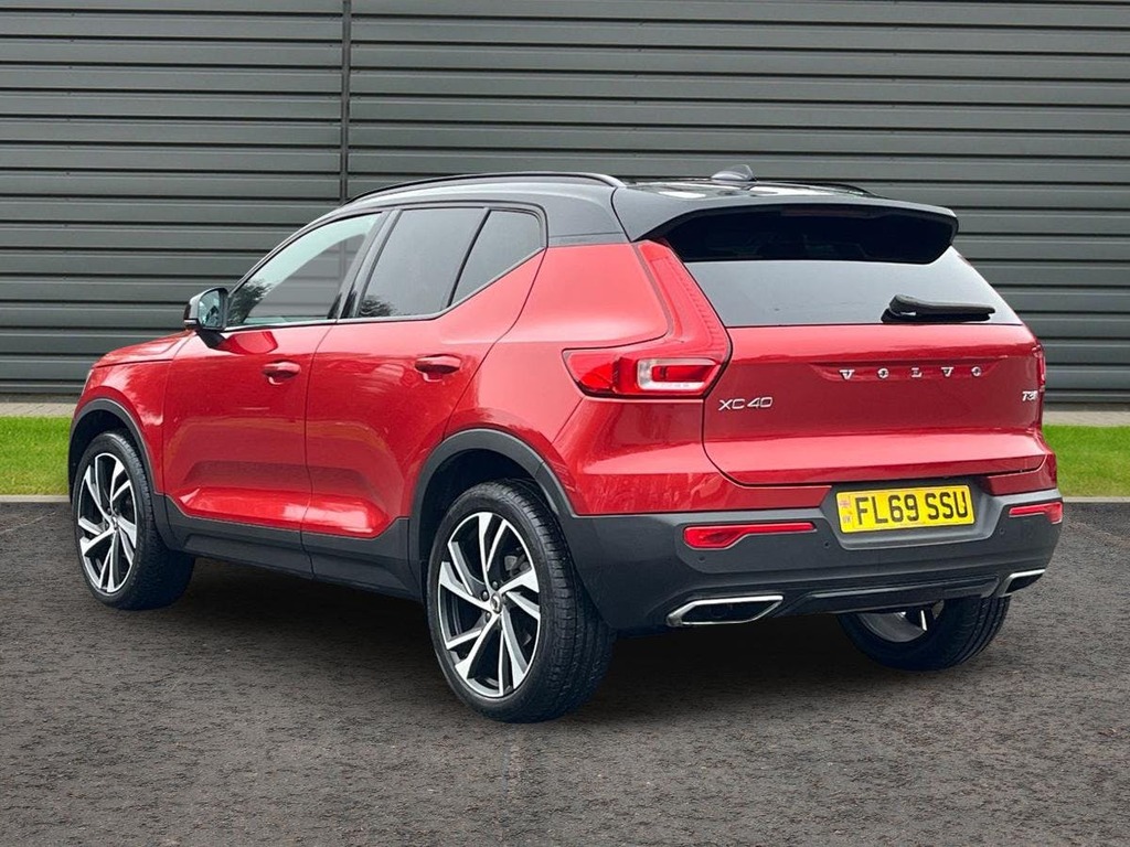 Volvo XC40 1.5 T3 R Design Pro Suv Red #6