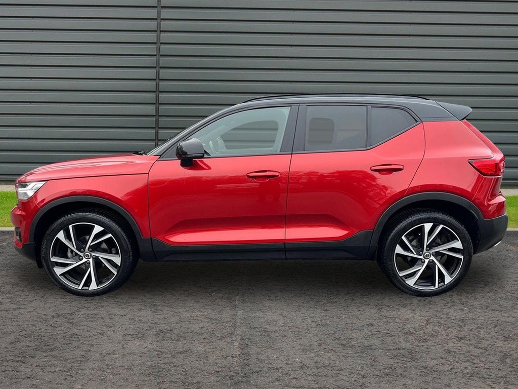 Volvo XC40 1.5 T3 R Design Pro Suv Red #5