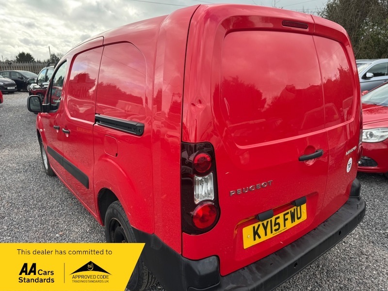 Peugeot Partner Hdi S L2 750 Red #4