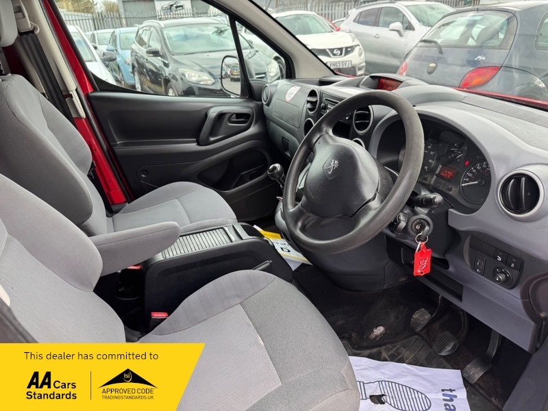 Peugeot Partner Hdi S L2 750 Red #5