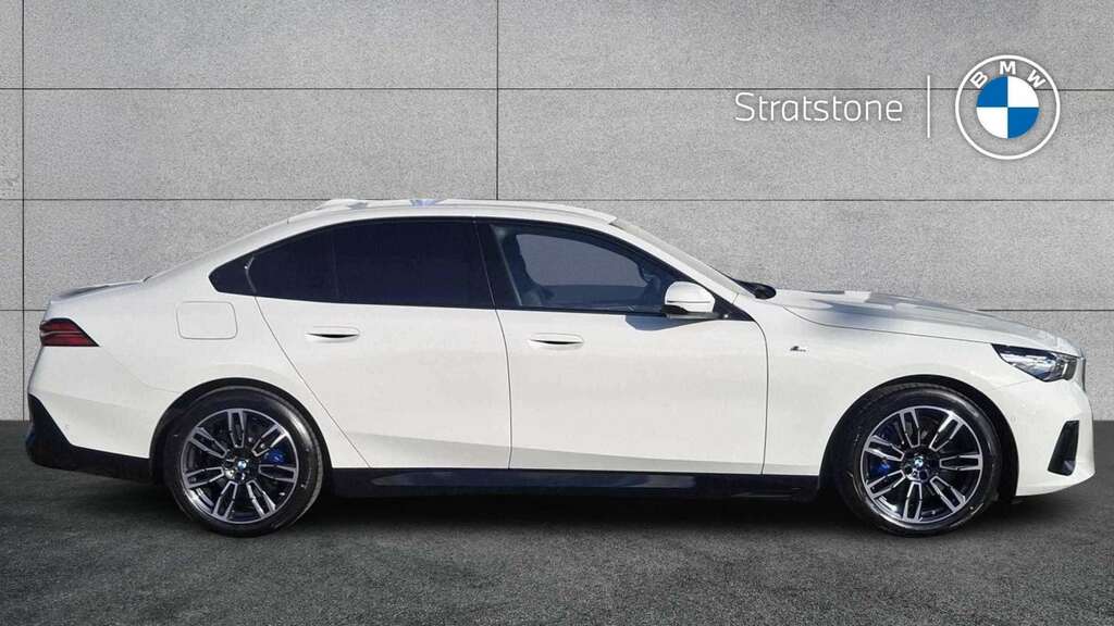 BMW i5 250Kw Edrive40 M Sport 84Kwh 2025 YL25JCO White #3