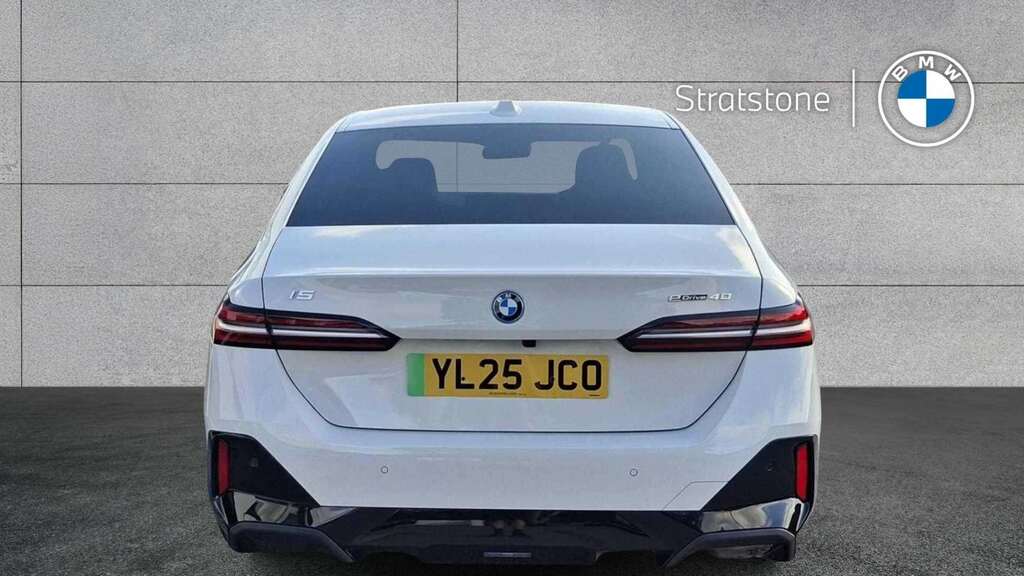 BMW i5 250Kw Edrive40 M Sport 84Kwh 2025 YL25JCO White #6