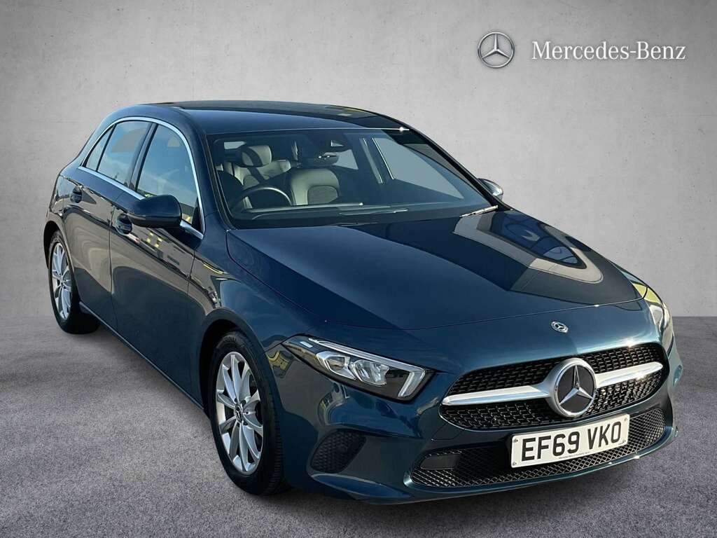Mercedes-Benz A Class A200d Sport 2020 Blue