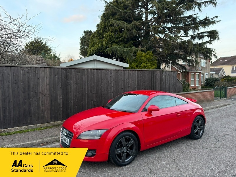 Audi TT Tfsi Red