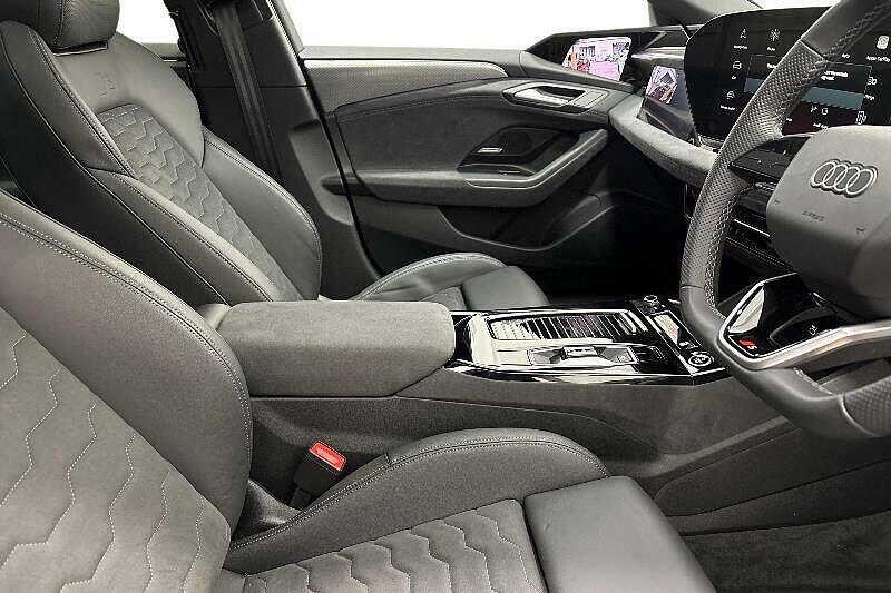 Audi A6 E-tron Avant Avant Launch Edition E-tron Performance 270,00 Kw Black #10