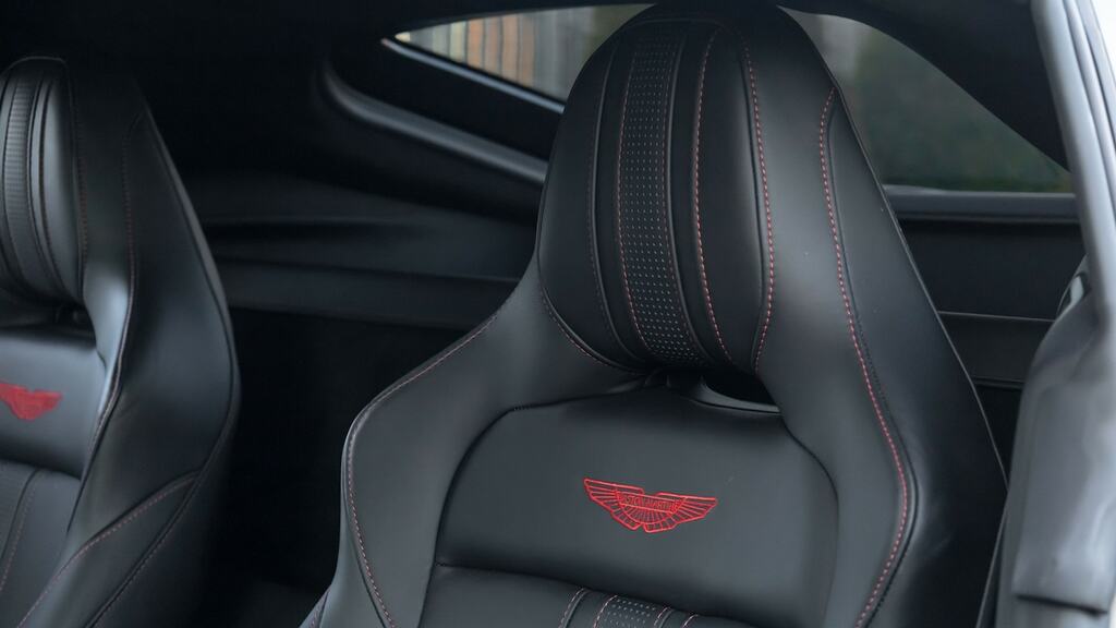 Aston Martin V8 Zf 8 Speed Black #65