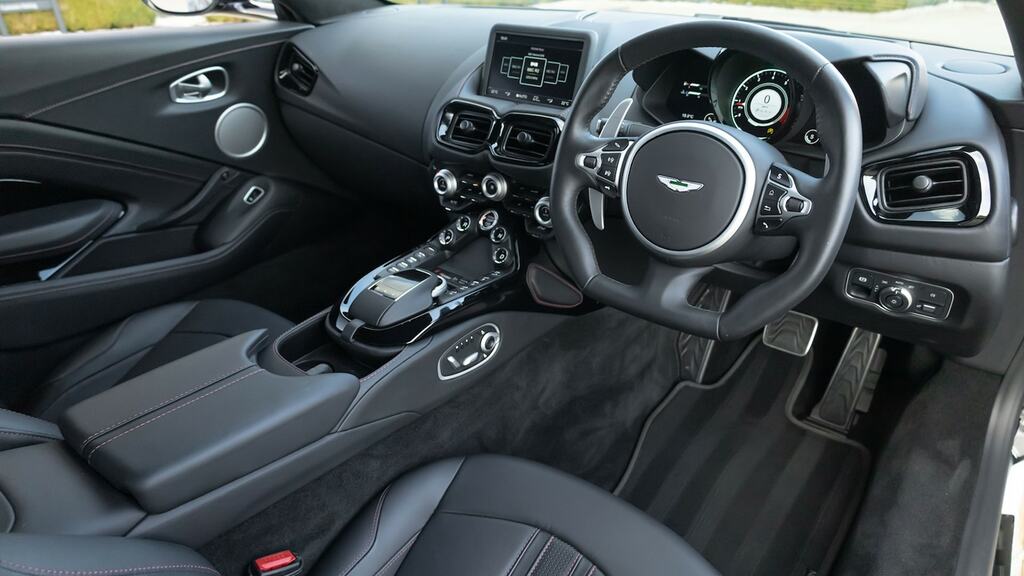 Aston Martin V8 Zf 8 Speed Black #3