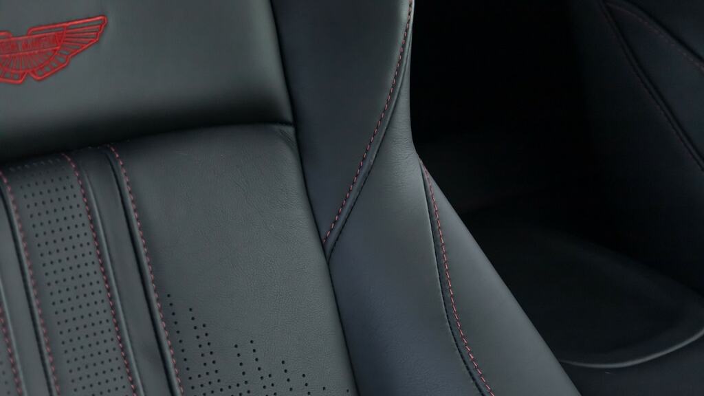 Aston Martin V8 Zf 8 Speed Black #64