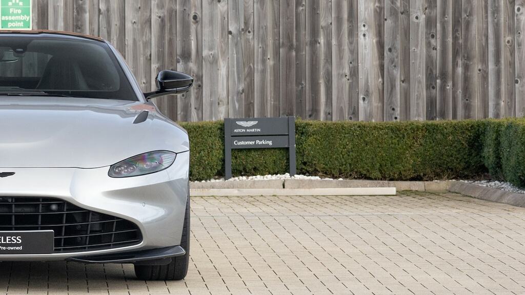 Aston Martin V8 Zf 8 Speed Black #41