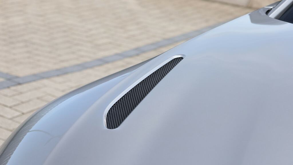 Aston Martin V8 Zf 8 Speed Black #26