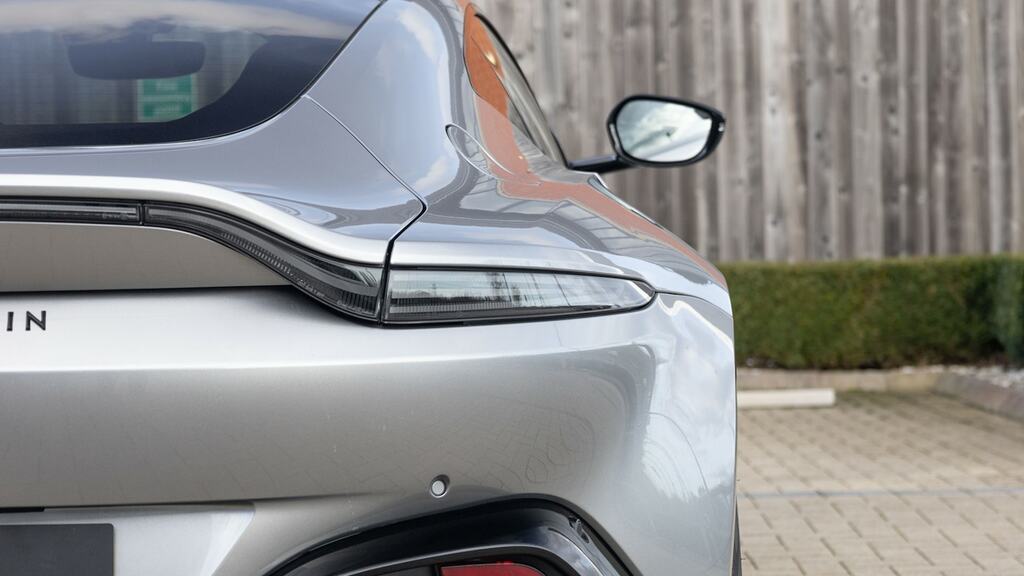 Aston Martin V8 Zf 8 Speed Black #32
