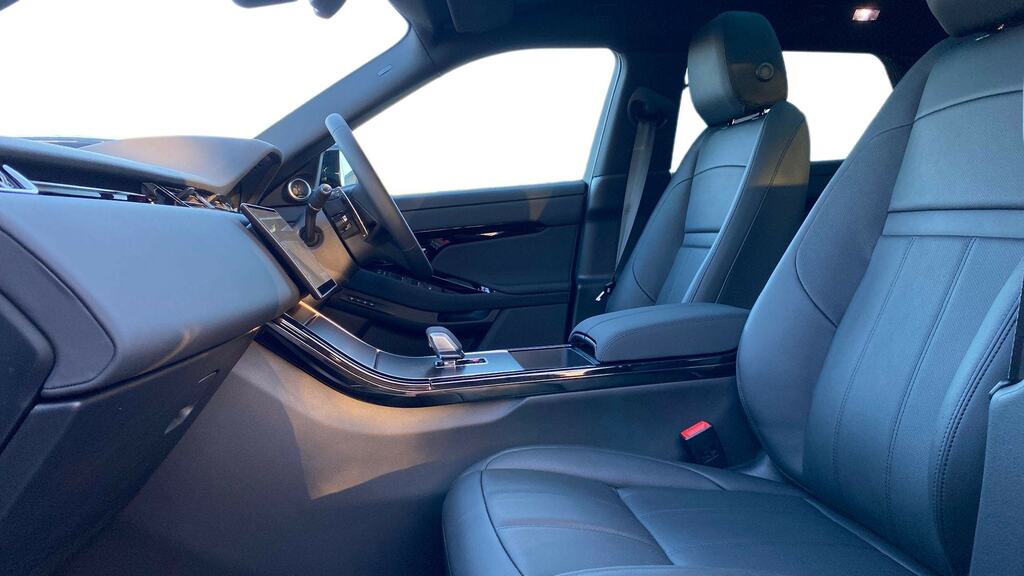 Land Rover Range Rover Evoque 2.0 D200 Edition DK75OFO Black #3