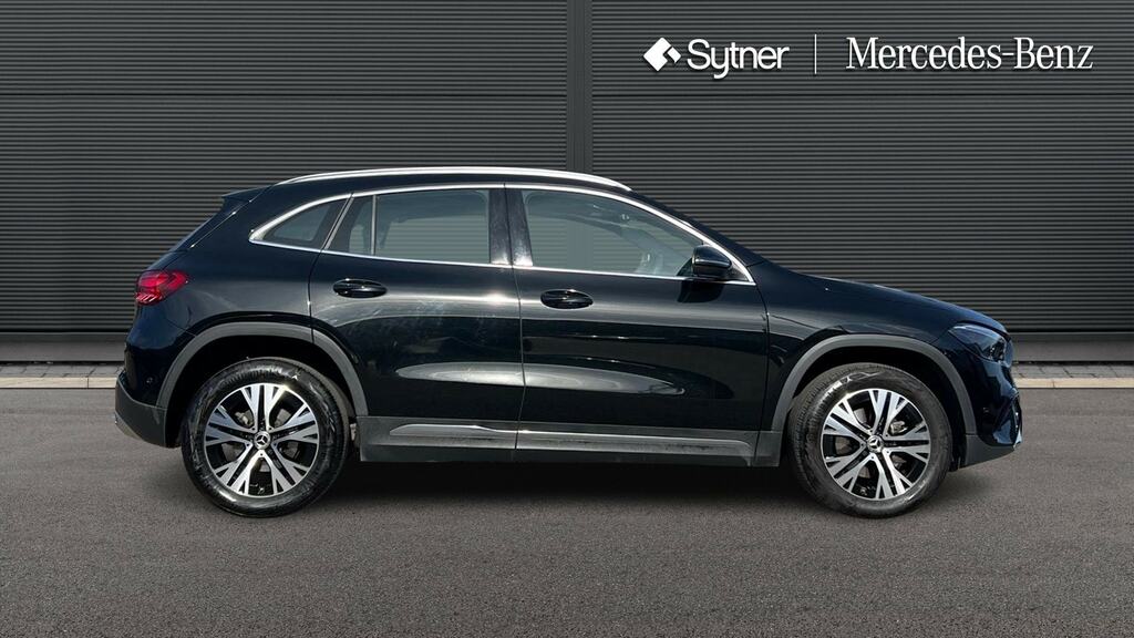 Mercedes-Benz GLA Class Gla 200D Sport Executive Black #4