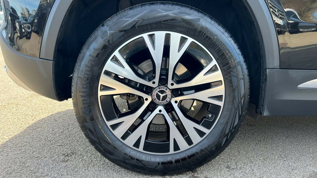Mercedes-Benz GLA Class Gla 200D Sport Executive Black #5