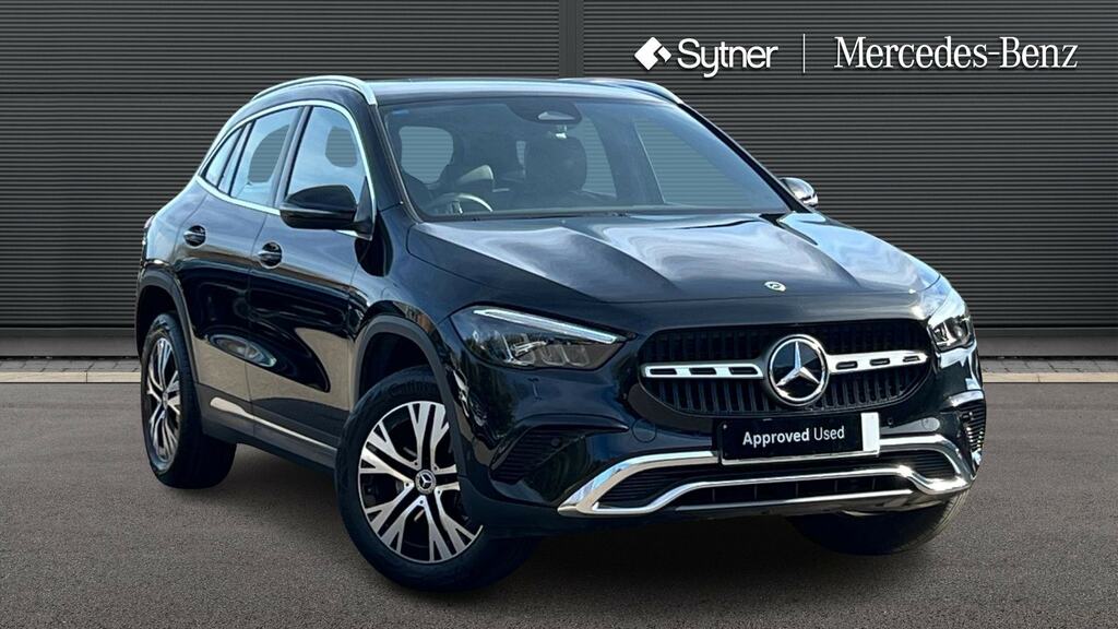 Mercedes-Benz GLA Class Gla 200D Sport Executive Black