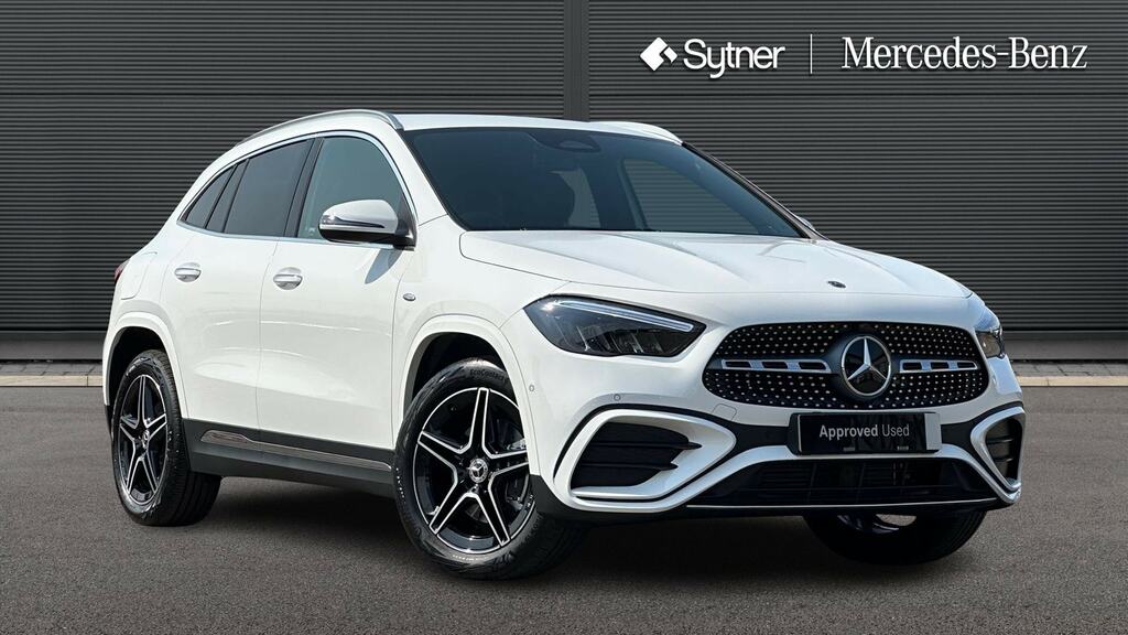 Mercedes-Benz GLA Class Gla 250E Amg Line Executive White
